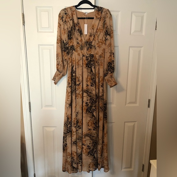 Baltic Born Dresses & Skirts - NWT Baltic Born Maxi Dress Fall Floral Flowy Long Size M V neck